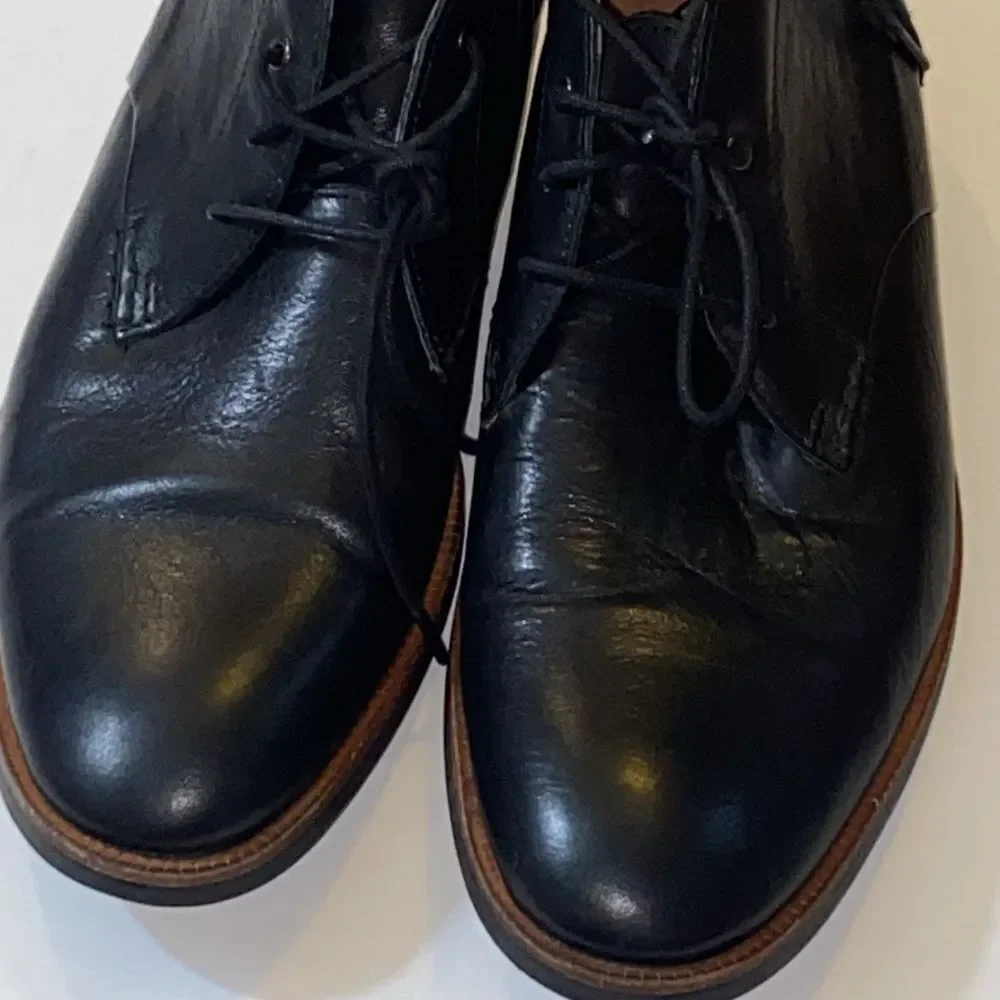 Clark’s Est 1825 Plus Cushion Men Dress Shoes Size 8.5M US